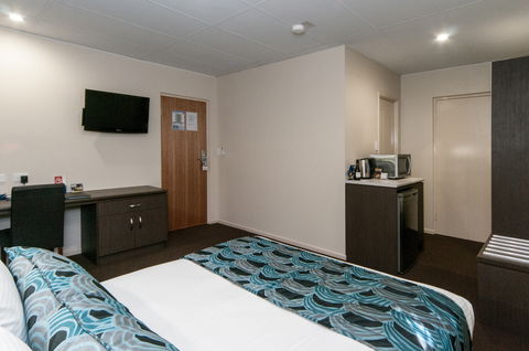 Comfort Inn & Suites Robertson Gardens - Hotel Accommodation 8