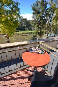 Prince Of Wales Motor Inn - Hotel Accommodation 1