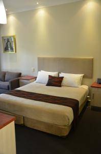 Prince Of Wales Motor Inn - Hotel Accommodation 2