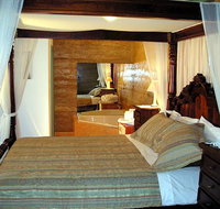 Corinium Roman Villa - Hotel Accommodation