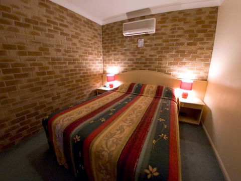 Country Gardens Motor Inn - Hotel Accommodation 1