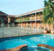 Courtyard Motor Inn - Hotel Accommodation