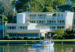 Crown Apartments - Hotel Accommodation 0