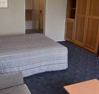 Crown Hotel Motel - Hotel Accommodation