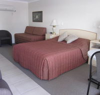 Crows Nest Motel - Hotel Accommodation