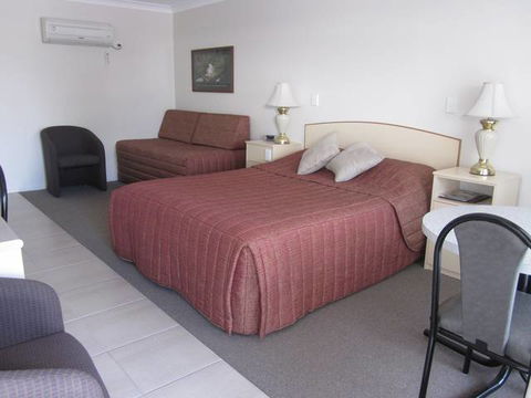 Crows Nest Motel - Hotel Accommodation 0