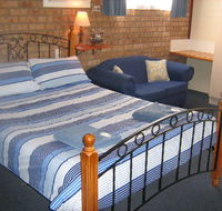 Cunningham Shore Motel - Hotel Accommodation
