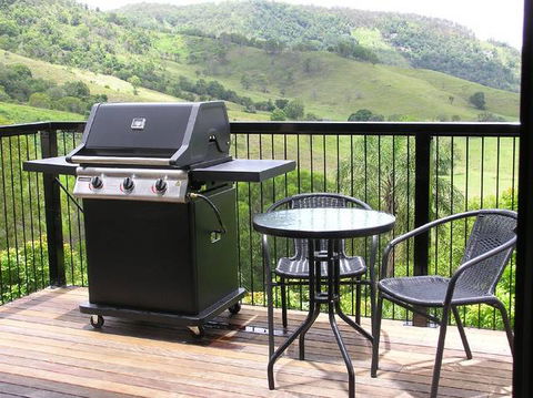 Dayboro Cottages & Llama Walks - Hotel Accommodation 4