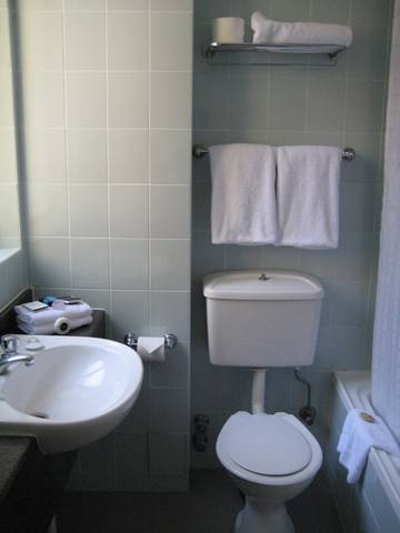 DeVere Hotel - Hotel Accommodation 5