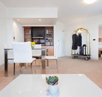 Diplomat Hotel - Hotel Accommodation