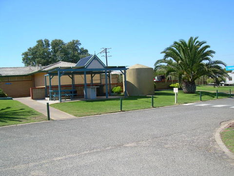 Discovery Holiday Parks - Adelaide Beachfront - Hotel Accommodation 0