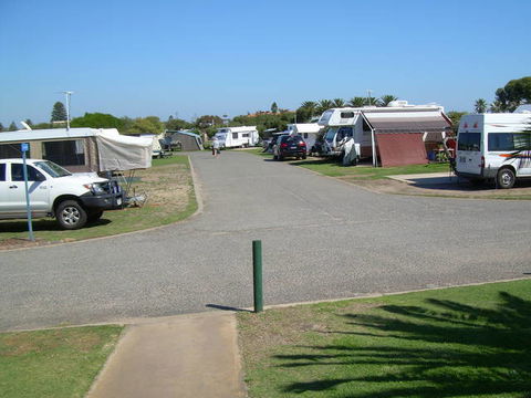 Discovery Holiday Parks - Adelaide Beachfront - Hotel Accommodation 2