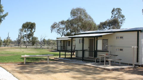 Cobdogla Station Caravan Park - Hotel Accommodation 9