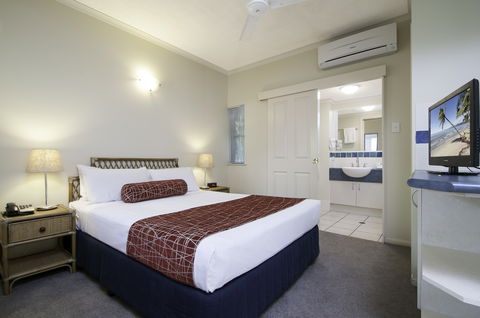 Bay Villas Resort Port Douglas - Hotel Accommodation 0