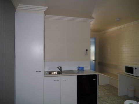 Emu Park Motel - Hotel Accommodation 6