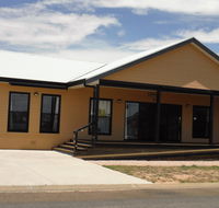 Ranaldo's - Hotel Accommodation