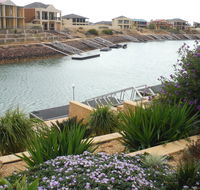 Happy Gilmore - Hotel Accommodation