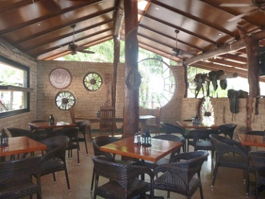 Lazy Lizard Tavern & Caravan Park - Hotel Accommodation 1