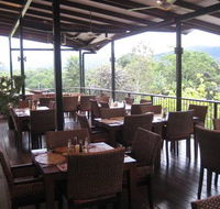 Highlander Tavern Restaurant  Bar - Hotel Accommodation