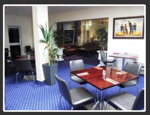SunPalms Hotel Motel - Hotel Accommodation 3