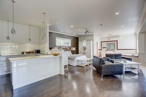 Evanslea - Hotel Accommodation 3