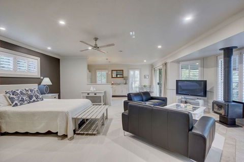 Evanslea - Hotel Accommodation 1