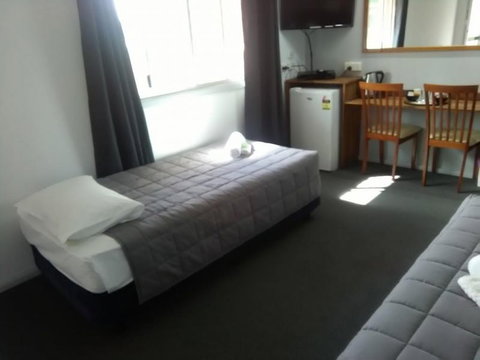 Civic Motel Grafton - Hotel Accommodation 2