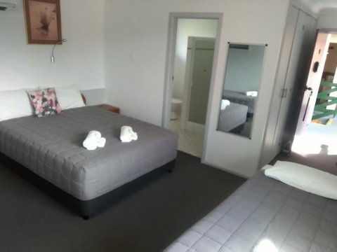 Civic Motel Grafton - Hotel Accommodation 4