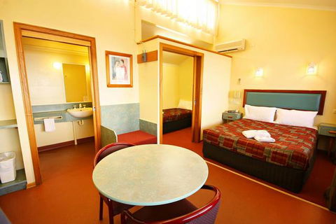 Downs Motel - Hotel Accommodation 8