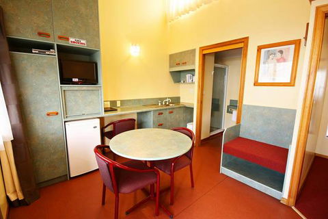 Downs Motel - Hotel Accommodation 7