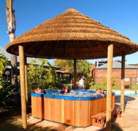 Dunsborough Inn Backpackers - Hotel Accommodation