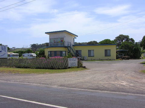 Dutton Way Caravan Park - Hotel Accommodation 0