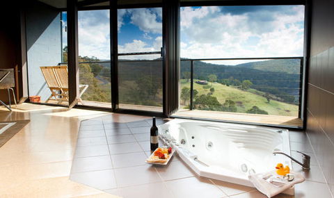 Eagle View Escape - Hotel Accommodation 2