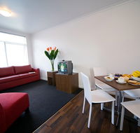 Easystay One Bedroom Apartment - Raglan Street - Hotel Accommodation