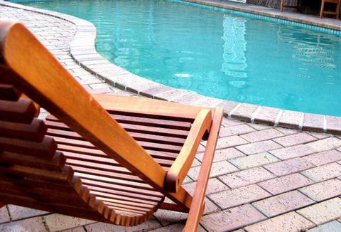 Eltham Motor Inn - Hotel Accommodation 0