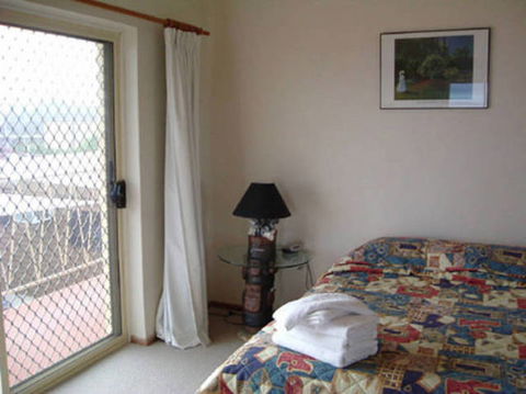 Esplanade Apartments - Hotel Accommodation 4