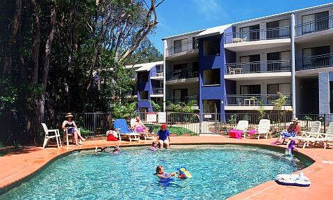Flynns Beach Resort - Hotel Accommodation 0