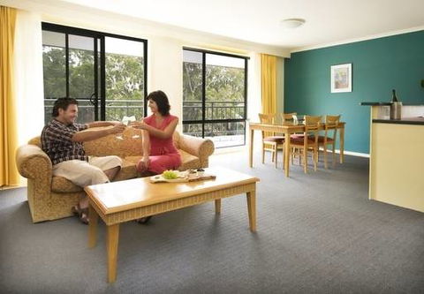 Flynns Beach Resort - Hotel Accommodation 2