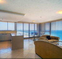 Golden Sands on Main Beach - Hotel Accommodation