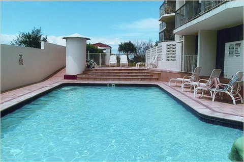 Golden Sands On Main Beach - Hotel Accommodation 2