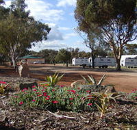 Goomalling Caravan Park - Hotel Accommodation