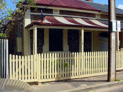 Clyde's Cottage - Hotel Accommodation 0