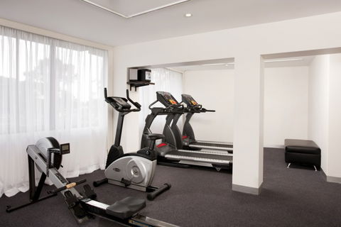 Holiday Inn Melbourne Airport - Hotel Accommodation 2