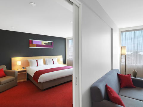 Holiday Inn Melbourne Airport - Hotel Accommodation 6