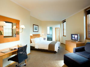 Holiday Inn Old Sydney