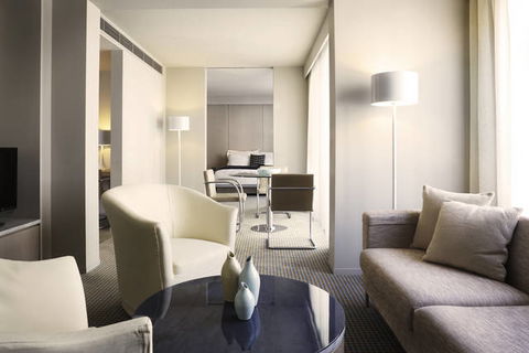 Hotel Realm - Hotel Accommodation 1