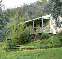 Inland Waters Holiday Parks - Hotel Accommodation