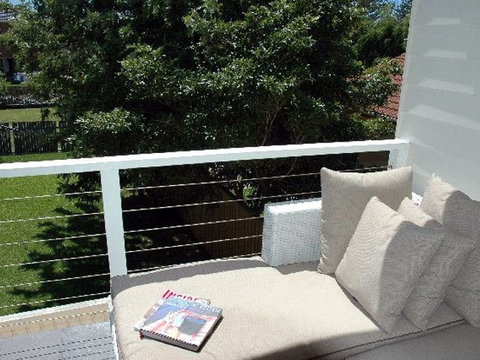 Joylaine Beach House - Hotel Accommodation 1