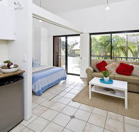 Julians Apartments - Hotel Accommodation