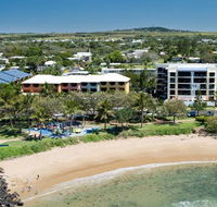 Kacy's Bargara Beach Motel - Hotel Accommodation